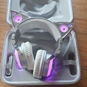 Brookstone Limited Edition Ariana Grande Wireless Cat Ear Headphones